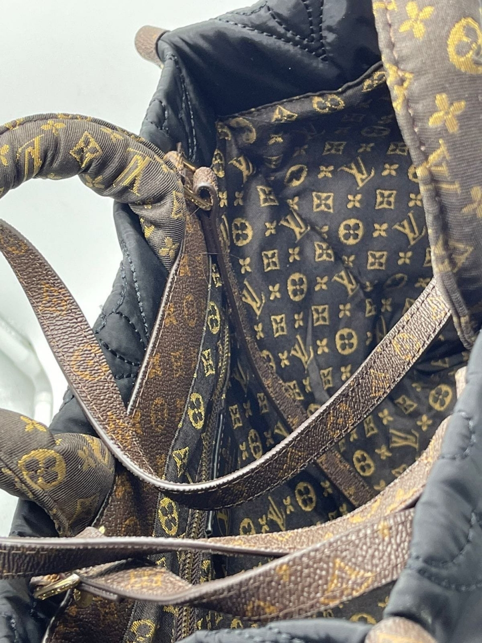 Сумка Louis Vuitton